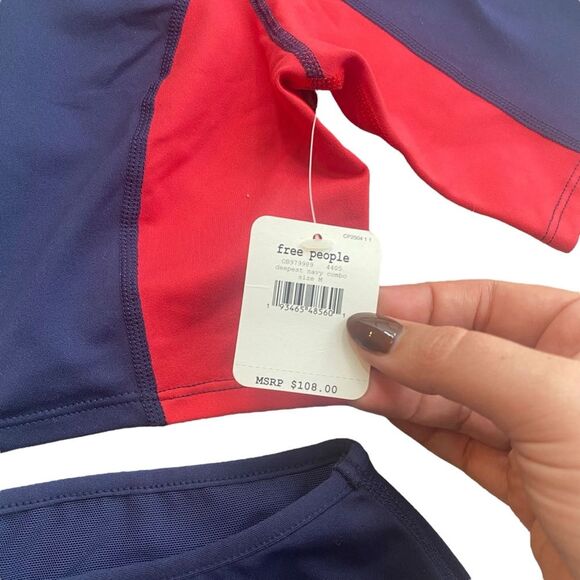 Free People Women’s M Workout Set Blue Red Colorblock Sporty Athletic Hiking NWT - Picture 3 of 6